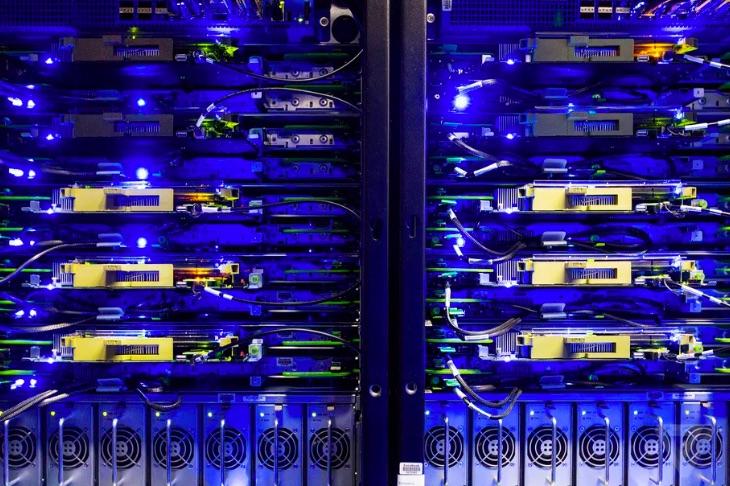 Facebook、谷歌、微軟、Twitter 四大巨頭聯(lián)合推出數(shù)據(jù)傳輸項(xiàng)目