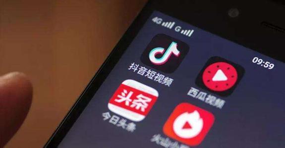 微信開(kāi)放快手短視頻分享 騰訊短視頻如何破局？