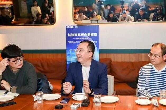 趙明談“榮耀電視傳聞”：不制造‘血?！?為行業(yè)增值